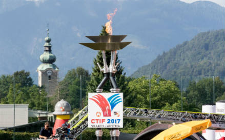 Internationale Jugendfeuerwehr Begegnung und XVI. Internationale Feuerwehr Wettbewerbe in Villach (Österreich) Internationale Jugendfeuerwehr Begegnung und XVI. Internationale Feuerwehr Wettbewerbe in Villach (Österreich)